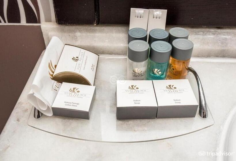 پانسیون Dome Hotel & Casino At Central Kyrenia