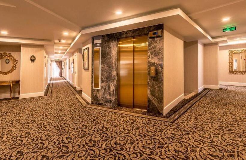 پانسیون Dome Hotel & Casino At Central Kyrenia