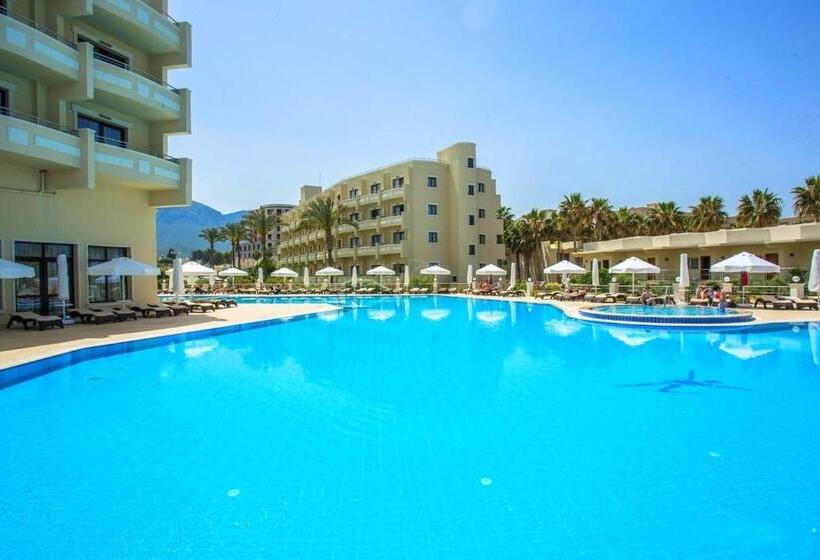 پانسیون Dome Hotel & Casino At Central Kyrenia