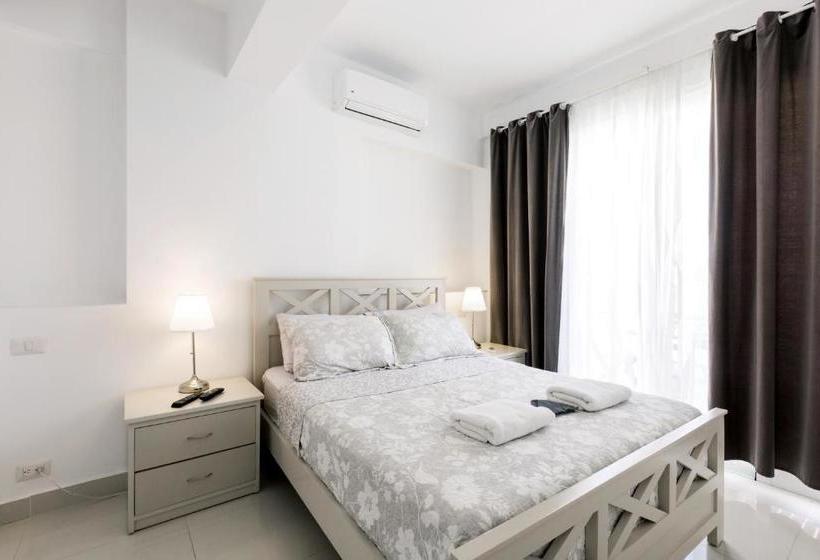 Grand Caribe Beach Club And Spa