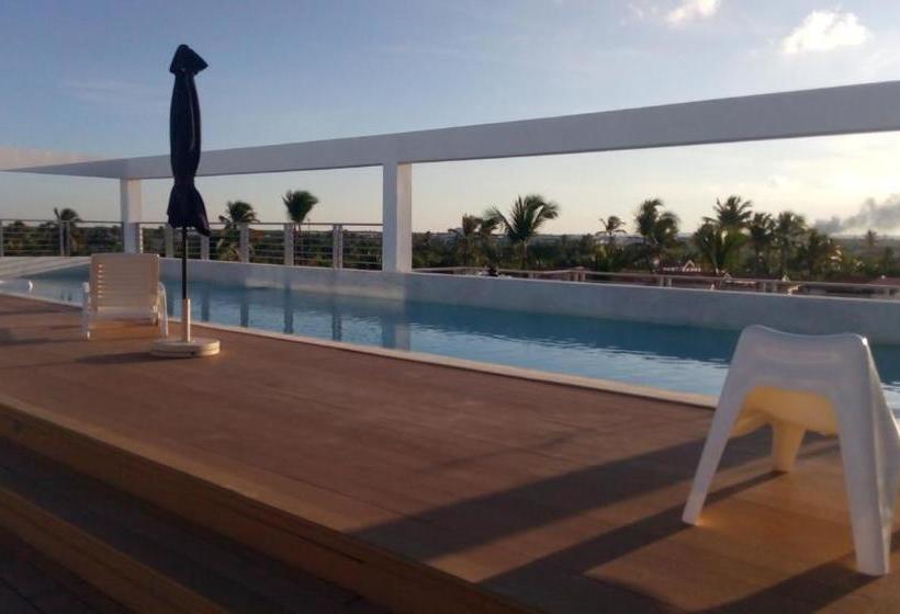 Grand Caribe Beach Club And Spa