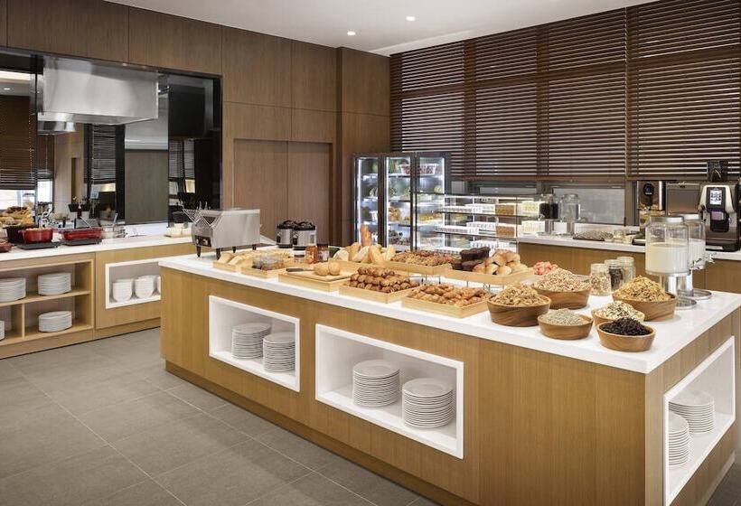 Hotel Fairfield By Marriott Busan