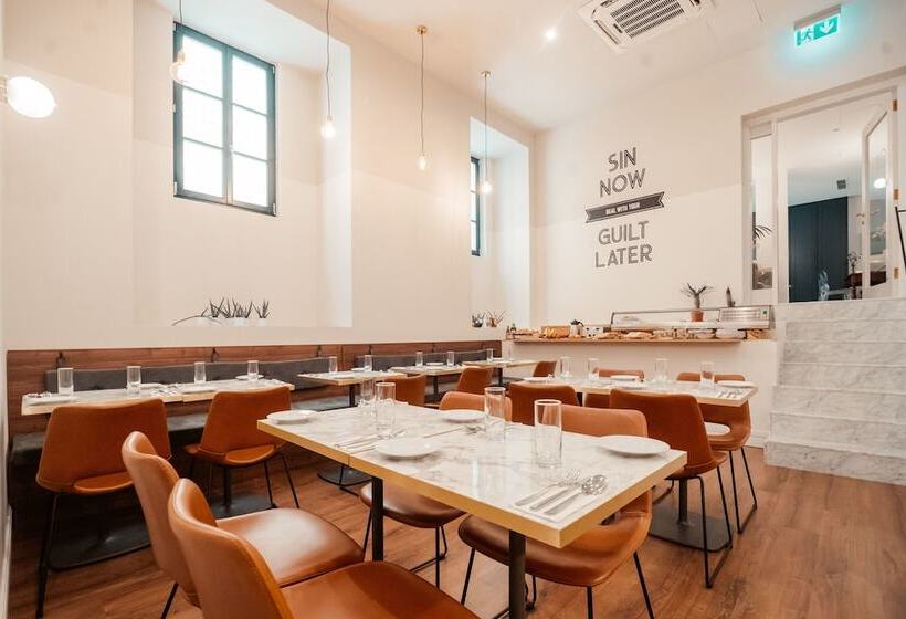 هتل The Barrister