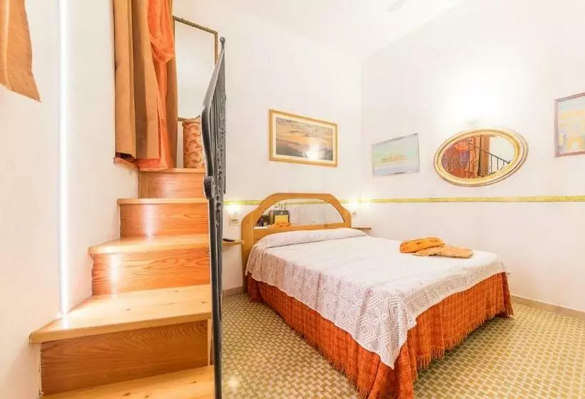 Majatalo Via Mazzini   Francamaria Rooms Vernazza