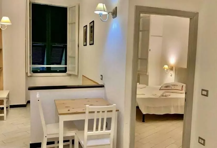 Majatalo Via Mazzini   Francamaria Rooms Vernazza