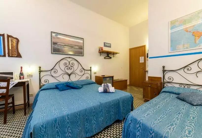Majatalo Via Mazzini   Francamaria Rooms Vernazza