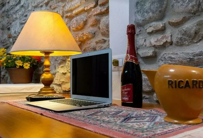 Majatalo Via Mazzini   Francamaria Rooms Vernazza