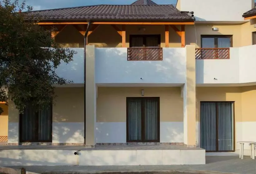 Pensiune Casa Ampeia