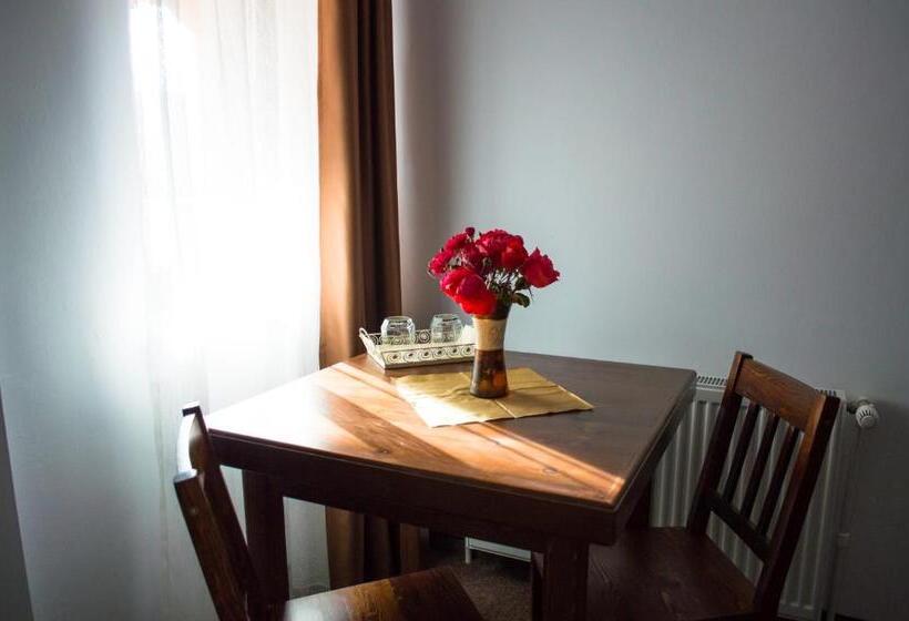 Pensiune Casa Ampeia