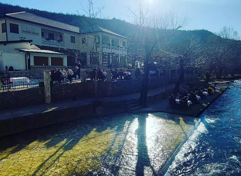 هاستل Villa Bunski Biser