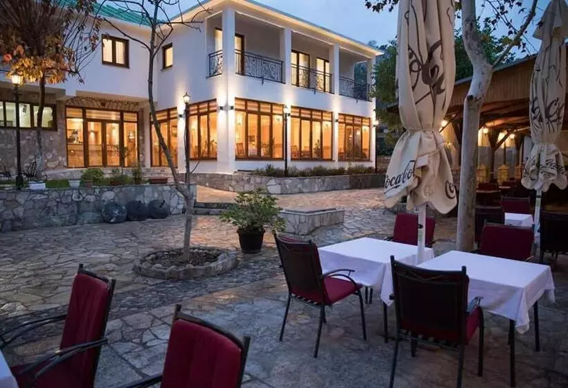 هاستل Villa Bunski Biser