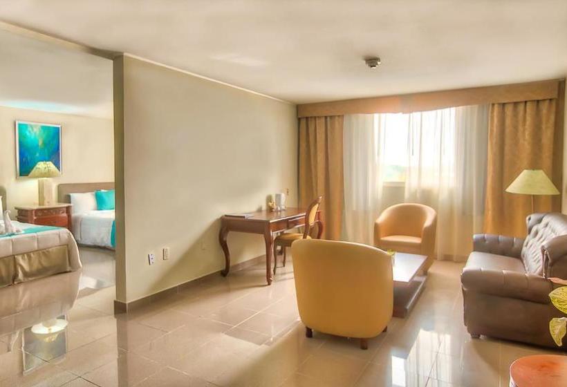 هتل Hector Suites & Beach