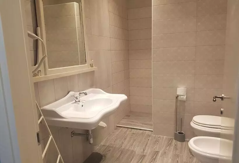 ペンション L'ortodellerose