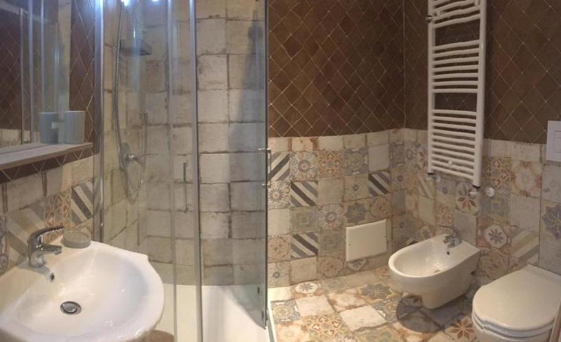 تختخواب و صبحانه Il Giardino Di Daphne