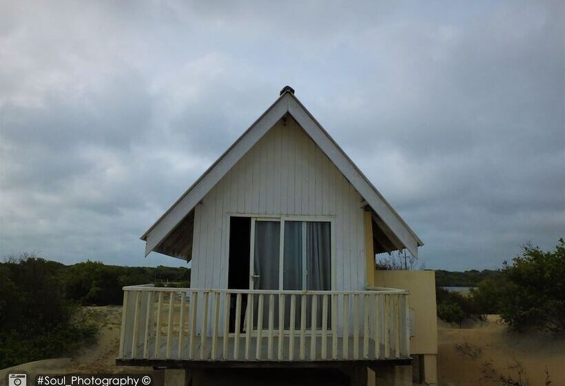 בית מלון כפרי Sands Kalpitiya By Gln