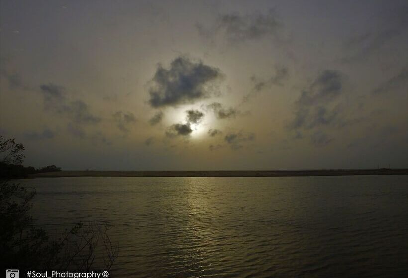 בית מלון כפרי Sands Kalpitiya By Gln