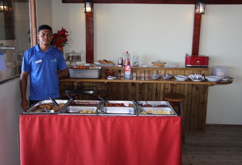 هتل West End Dive Resort