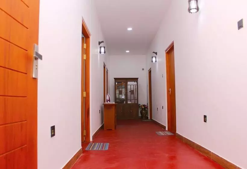 ペンション Hispaniola Inn