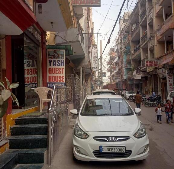 Pensjonat Yash Guest House 01 Minute Walk In Nizamuddin Railway Station