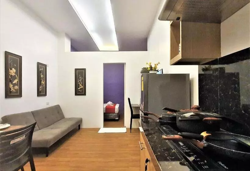 هتل Spiral Suites