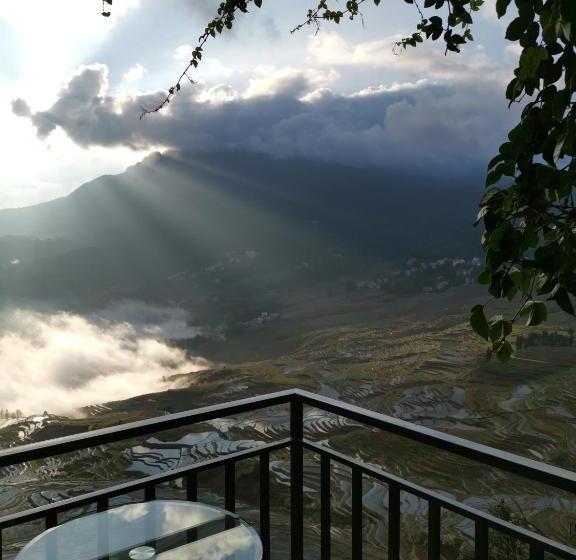 Pansiyon Beyond The Cloud