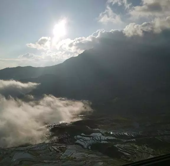 ペンション Beyond The Cloud
