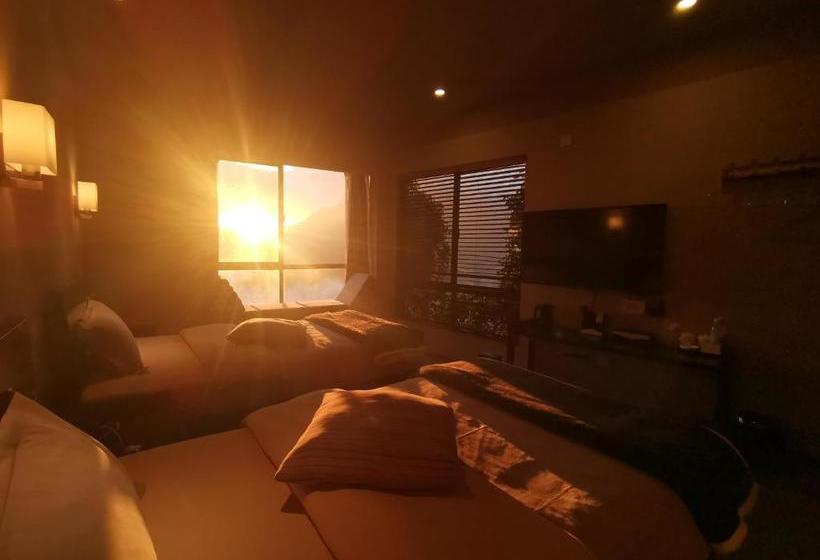 Pansiyon Beyond The Cloud