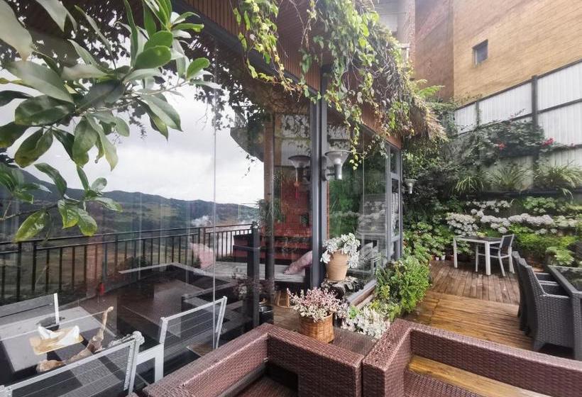 Pansiyon Beyond The Cloud