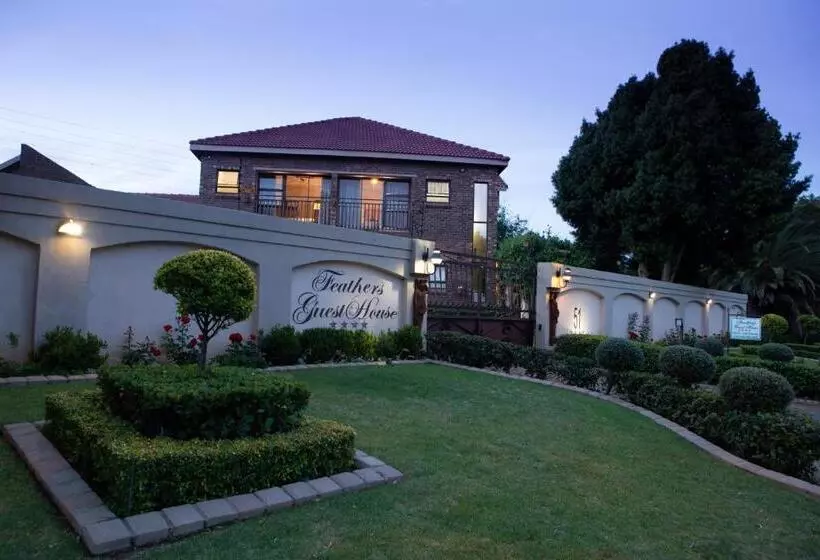 Majatalo Feathers Guest House