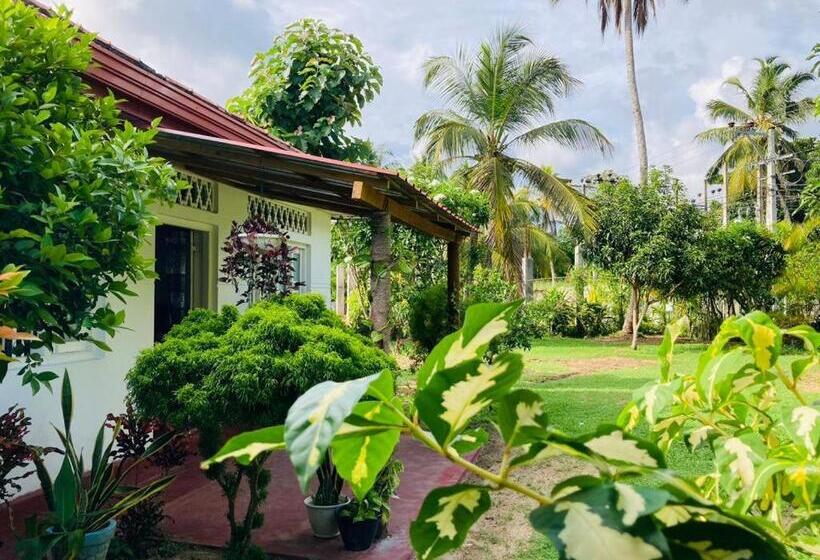 Пансион Glorious Villa