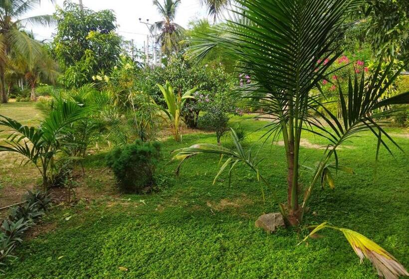 Пансион Glorious Villa