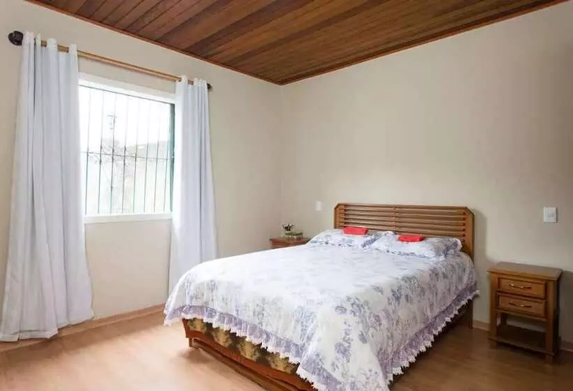 ペンション Pousada Rosso