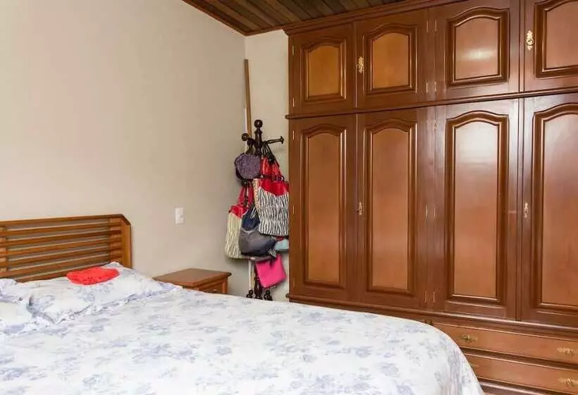 ペンション Pousada Rosso