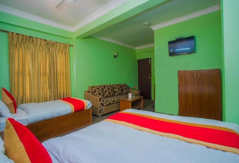 هتل Waling Fulbari Guest House