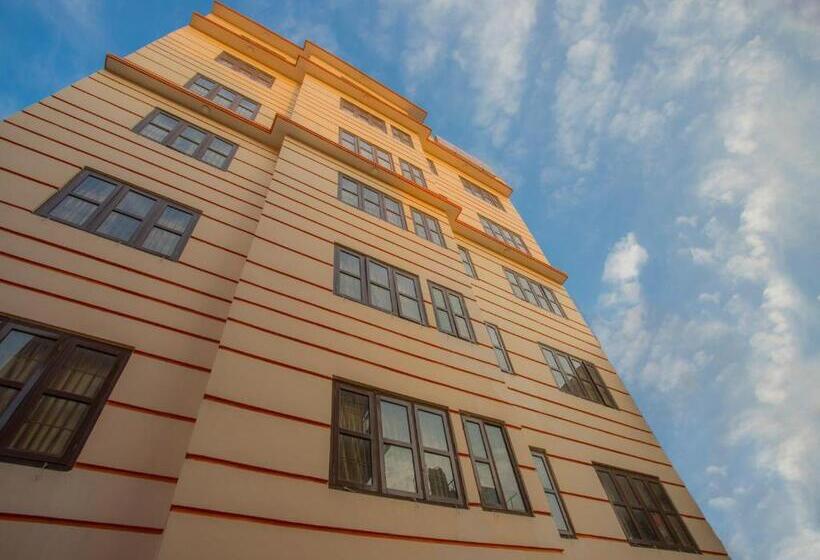 هتل Waling Fulbari Guest House