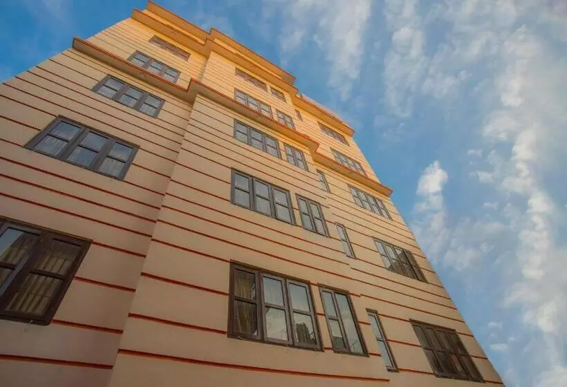هتل Waling Fulbari Guest House