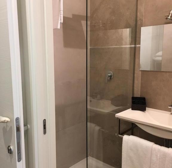 تختخواب و صبحانه Traiano Suite