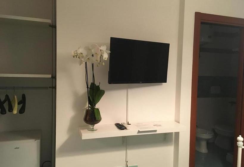 تختخواب و صبحانه Traiano Suite