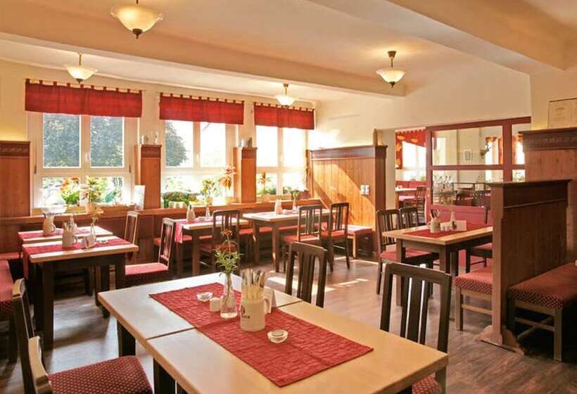 בית מלון כפרי Landgasthof Zur Tanne