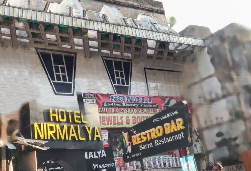 Spot On 35444 Hotel Nirmalya