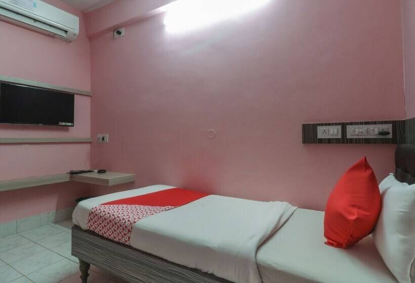 Spot On 35444 Hotel Nirmalya