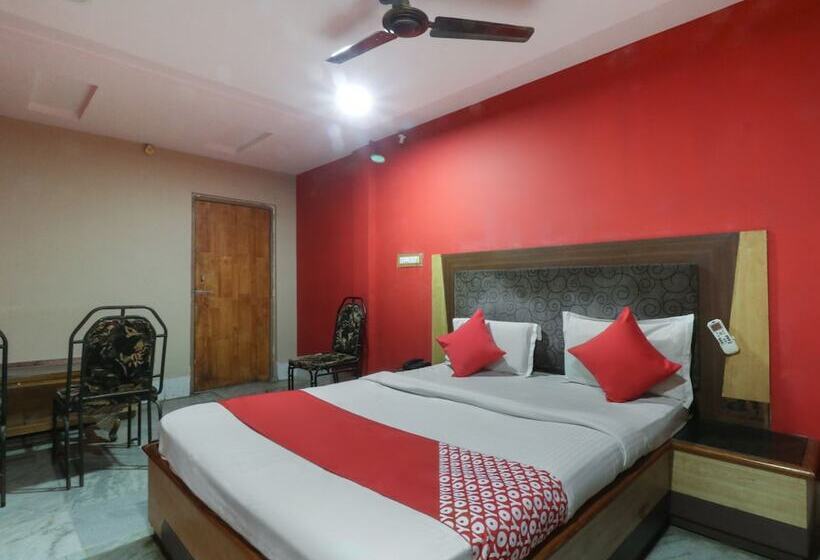 Spot On 35444 Hotel Nirmalya