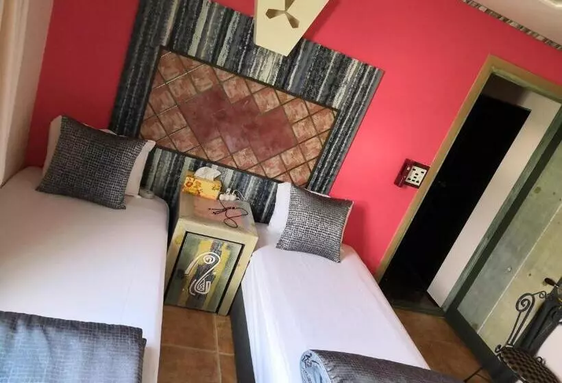 Athene Motel