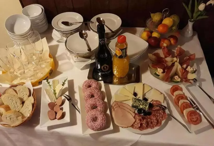 Aamiaismajoitus (B&B) Luca