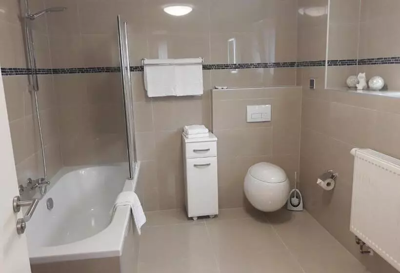 Aamiaismajoitus (B&B) Luca