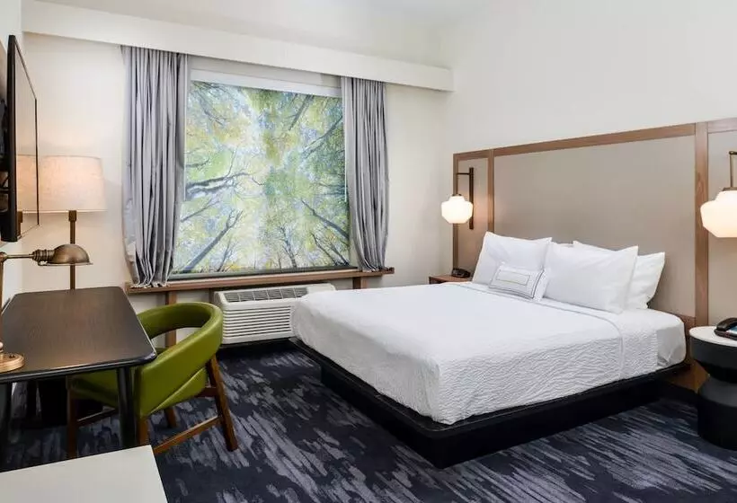 ホテル Fairfield Inn & Suites By Marriott Staunton