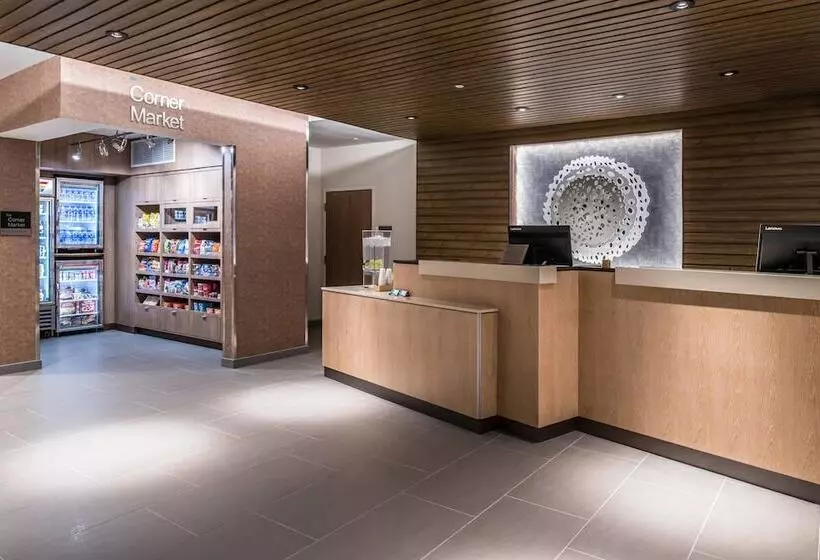 ホテル Fairfield Inn & Suites By Marriott Staunton