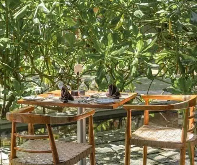 استراحتگاه Ayana Sea