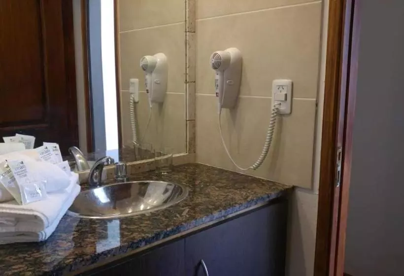 هتل 770