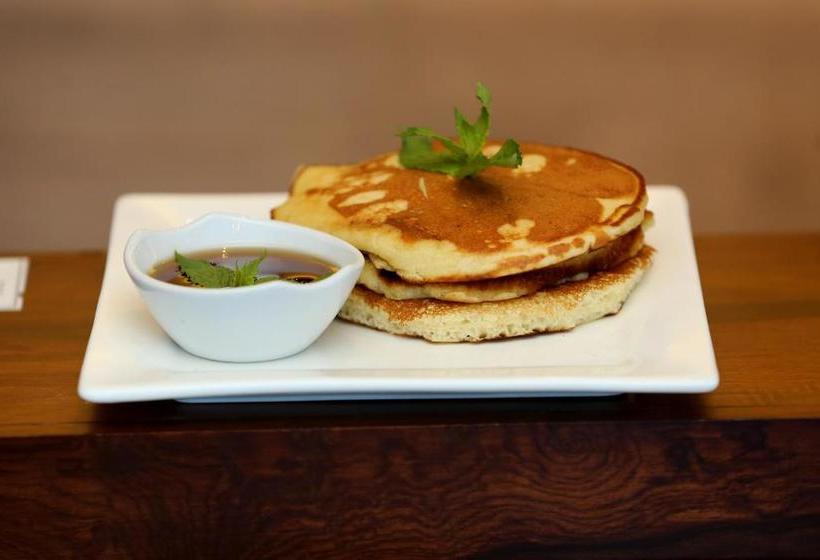 هتل Corban Aparta